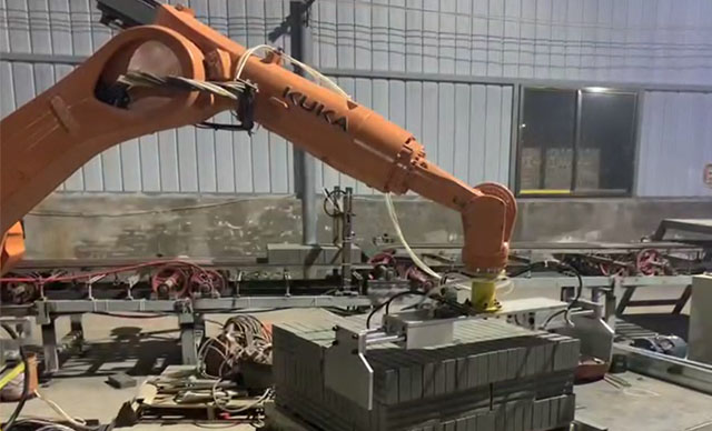 库卡机器人搬砖项目