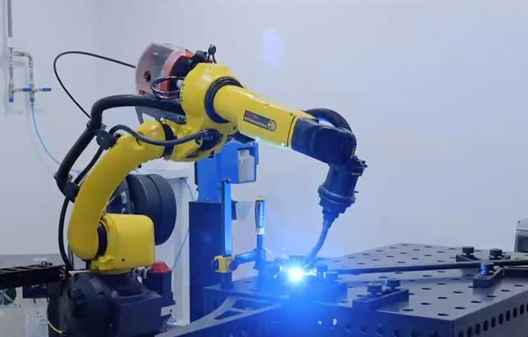 发那科工业机器人焊接与协作机器人焊接对比